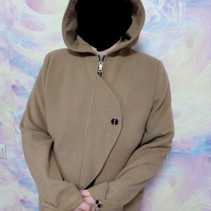 Пальто с капюшоном