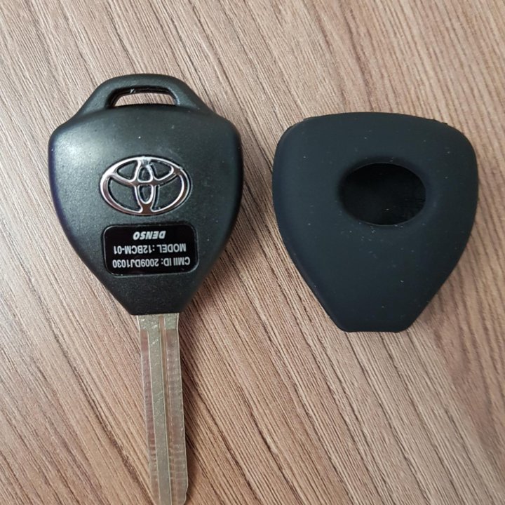 Ключ TOYOTA