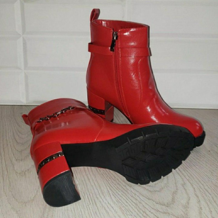 Полуботинки новые