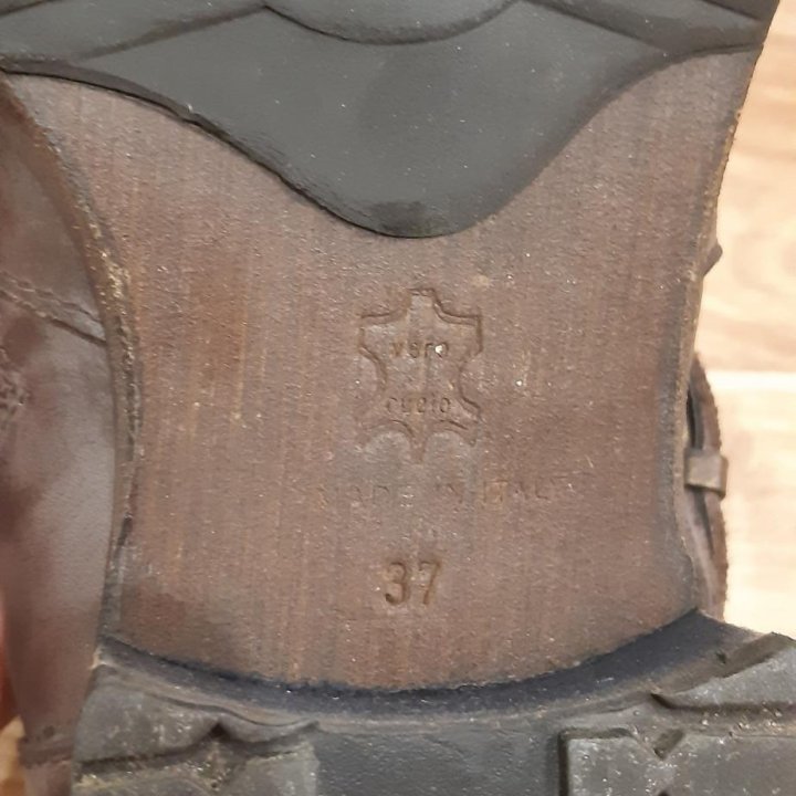 Зимние сапоги