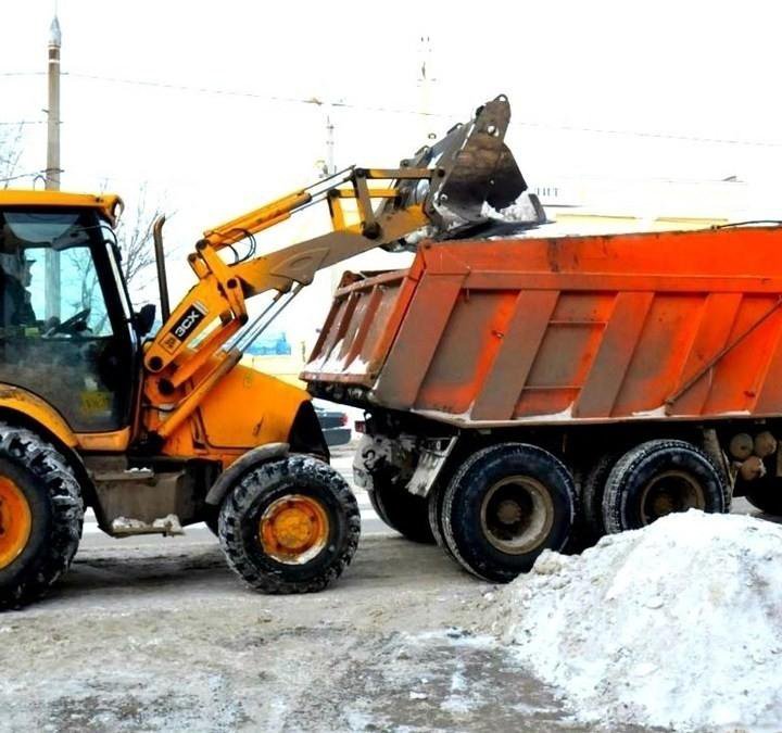 Трактор jcb. уборка снега.вывоз снега