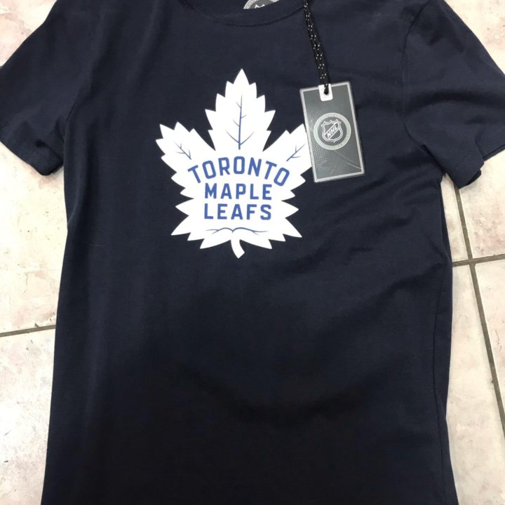 Футболка Toronto Maple Leafs новая.Черная