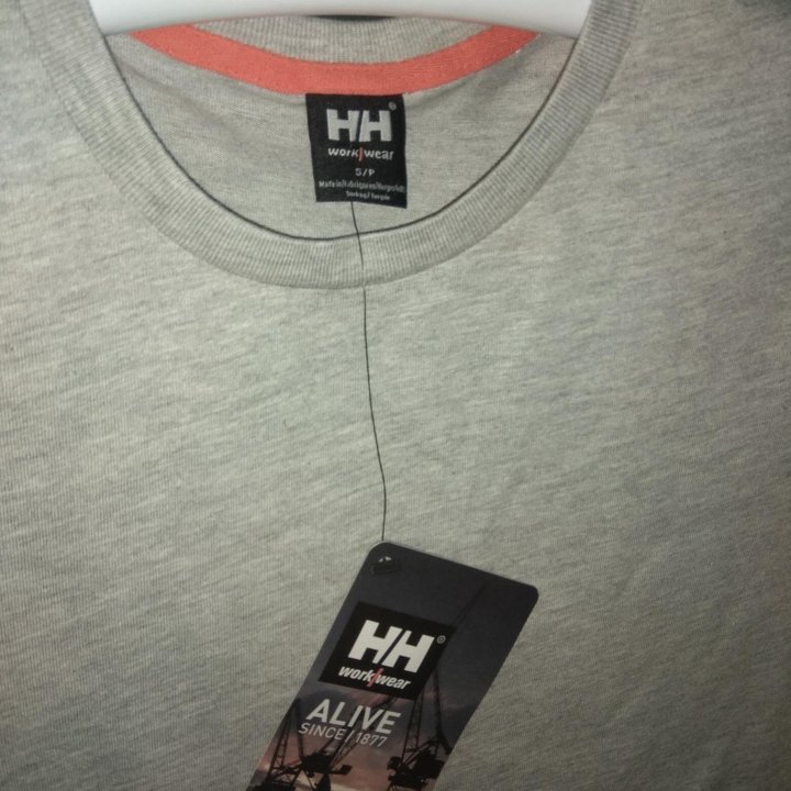 Футболка новая Helly Hansen