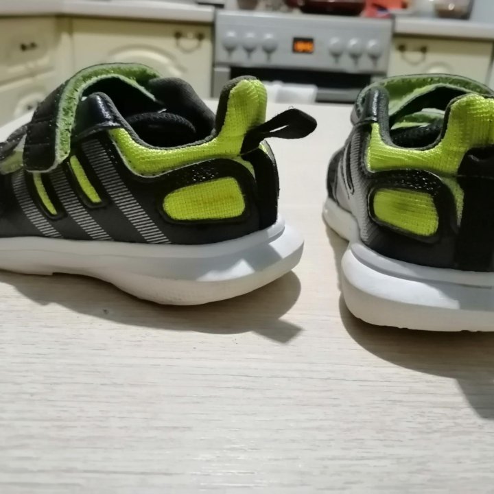 Кроссовки детские Adidas (оригинал), р.21