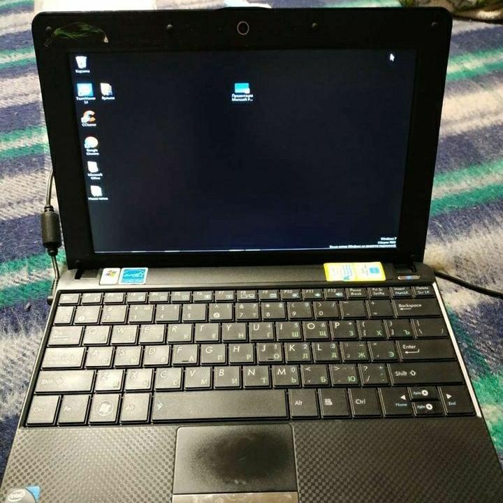 Нетбук Asus Eee 1001px