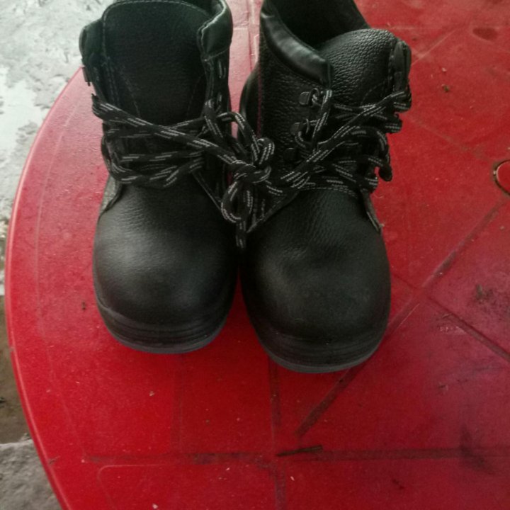 Ботинки рабочие.Лето.