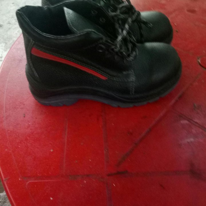 Ботинки рабочие.Лето.