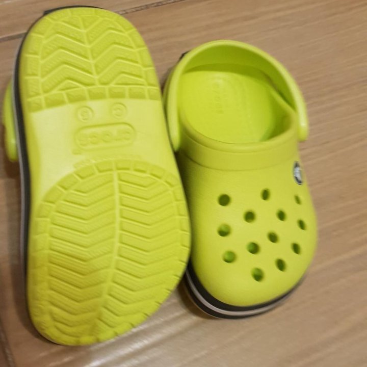 Crocs