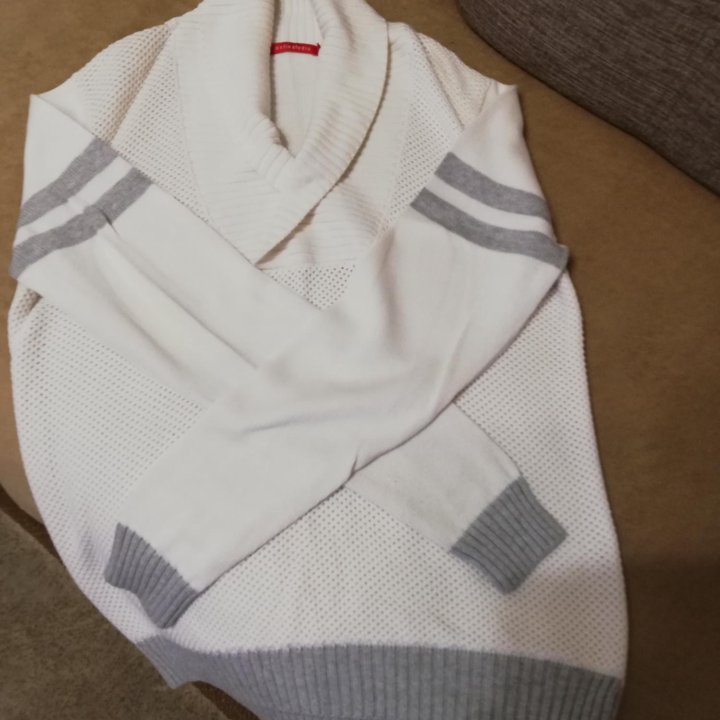 Свитер мужской