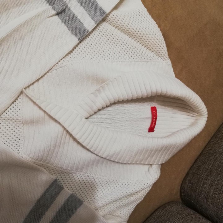 Свитер мужской