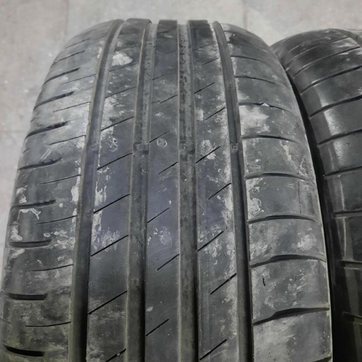 215/55R17 Goodyear EfficientGripPerformance(№1921)