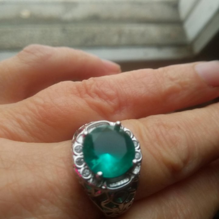 серебряное кольцо