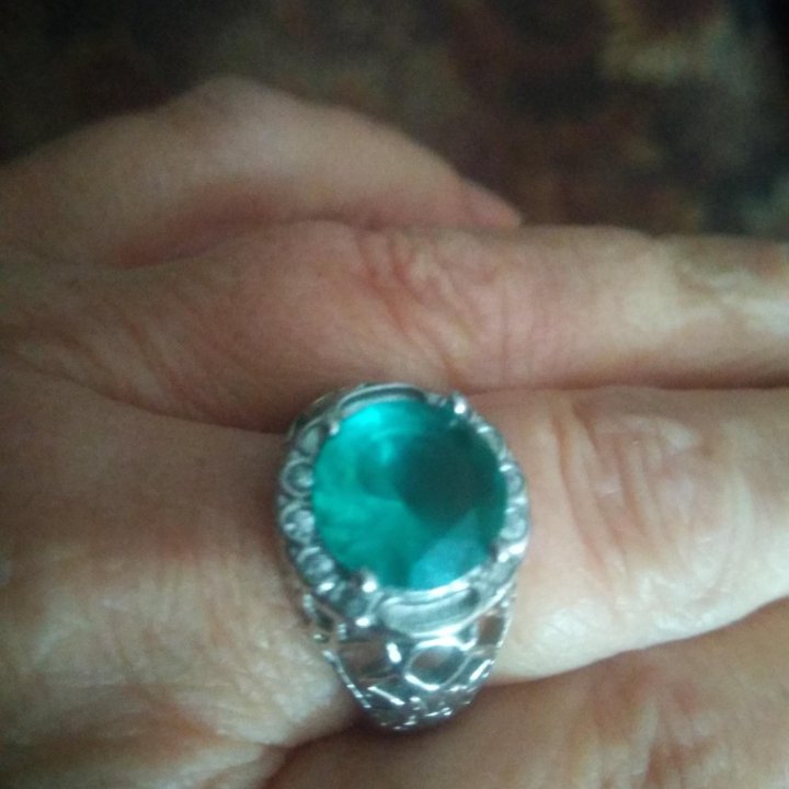 серебряное кольцо