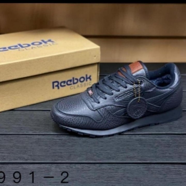 Кроссовки Reebok зима 45 размер