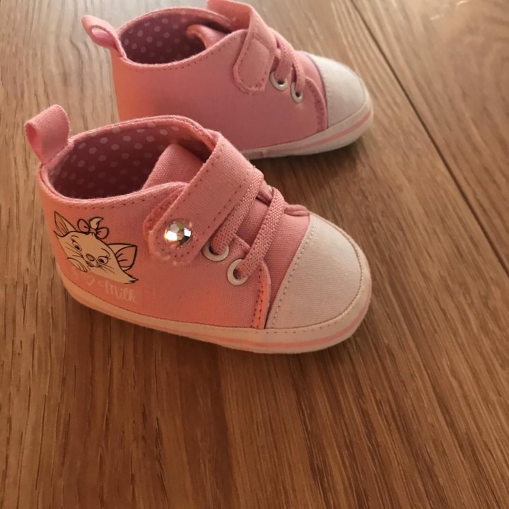 Кроссовки Disney baby 18 р.