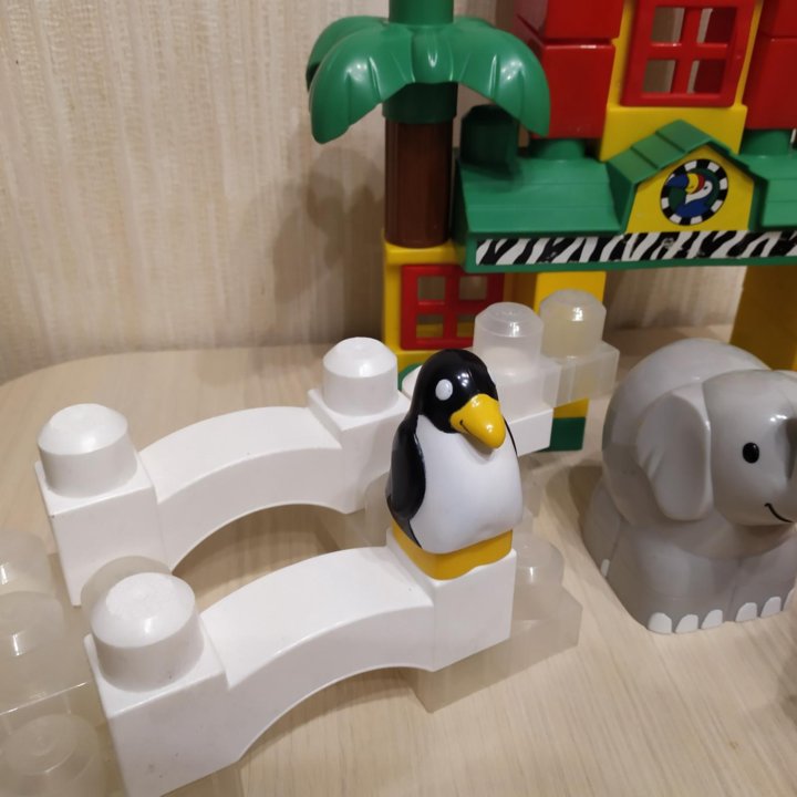 Конструктор Mega Bloks Zoo