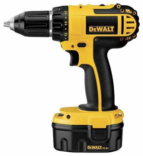 DeWALT DC730 Чехия два акб