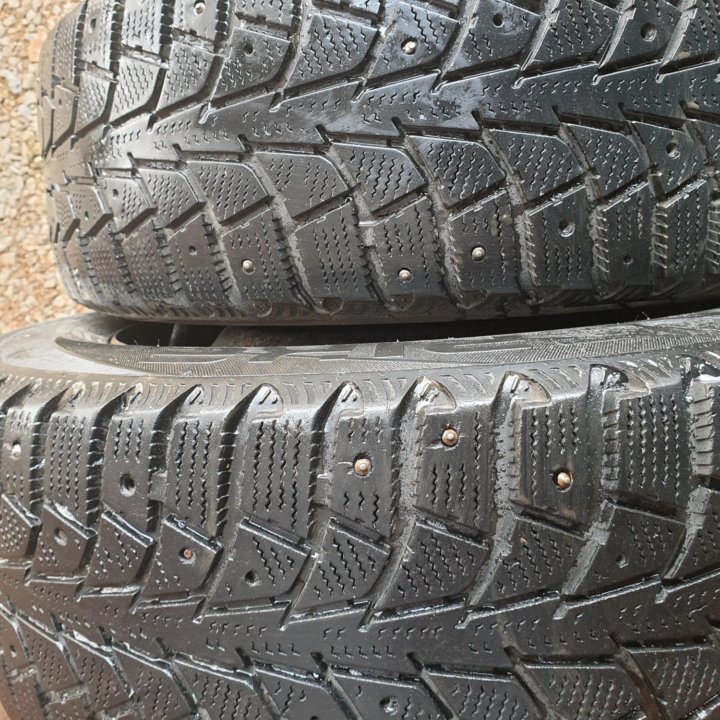 Шины зима б-у Maxxis 195-65R15 4-2-1шт подбор