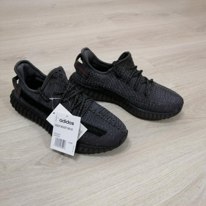 Новые кроссовки Adidas Yeezy 350 р.36,39