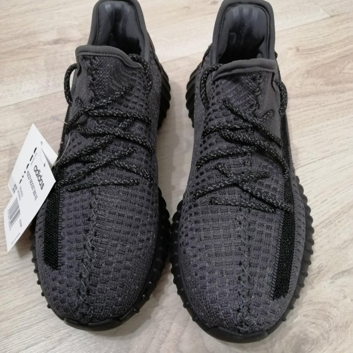 Новые кроссовки Adidas Yeezy 350 р.36,39