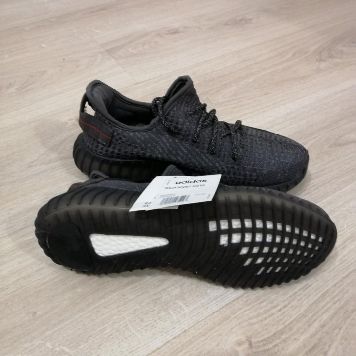 Новые кроссовки Adidas Yeezy 350 р.36,39