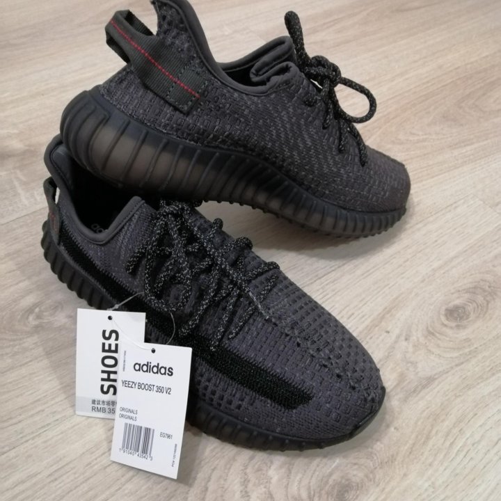 Новые кроссовки Adidas Yeezy 350 р.36,39