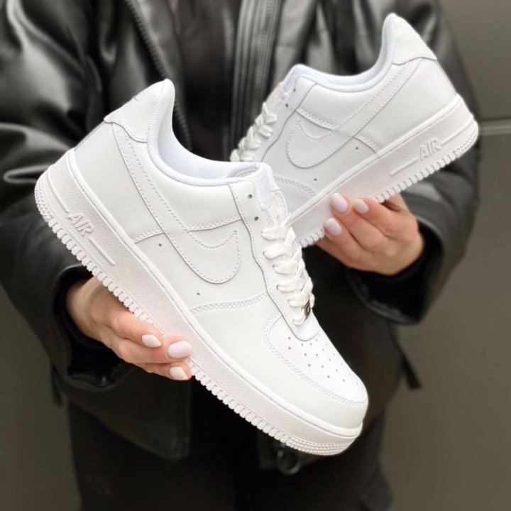  Кроссовки Nike Air Force