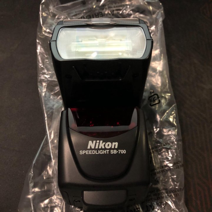 Nikon Speedlight SB-700