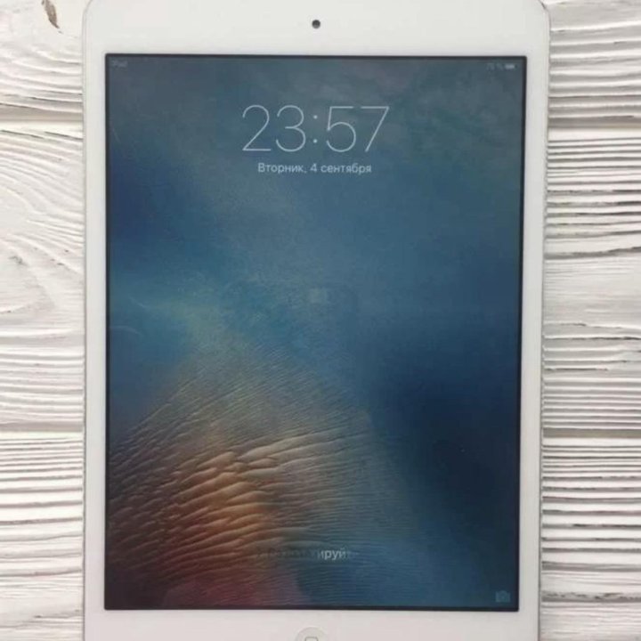 iPad mini wi-fi + cellular белый 32gb б/у