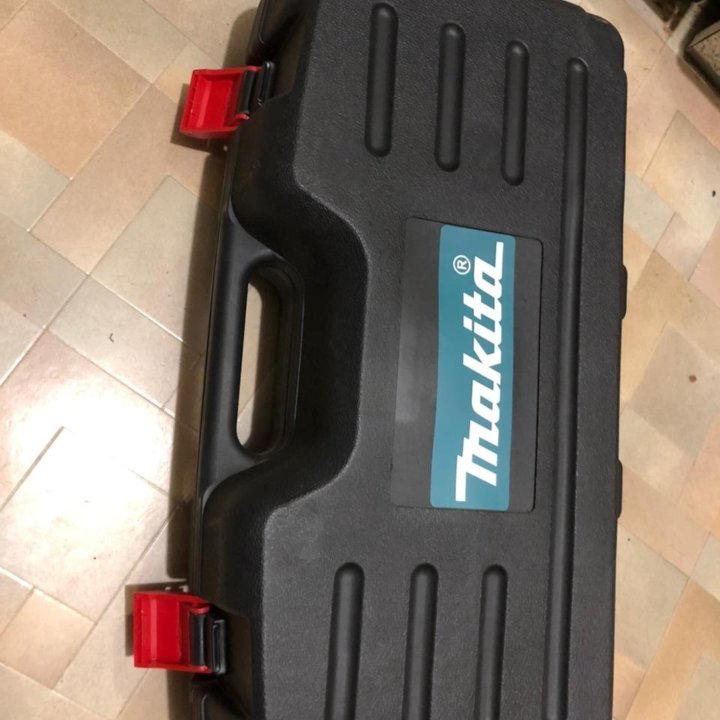 Полировальная машинка Makita 1200Вт