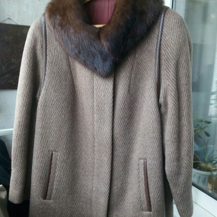 Пальто зимнее