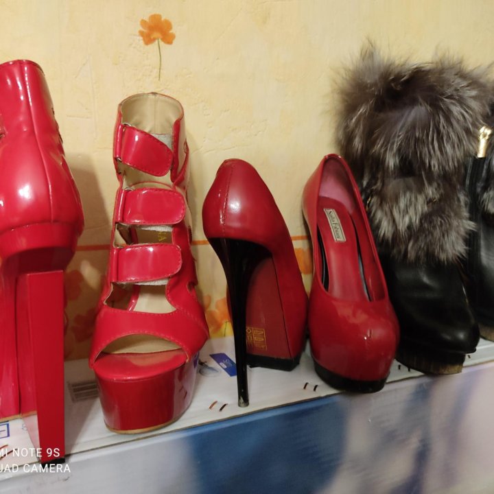 Женская обувь