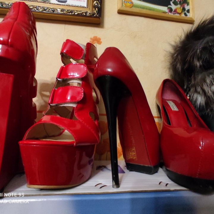 Женская обувь