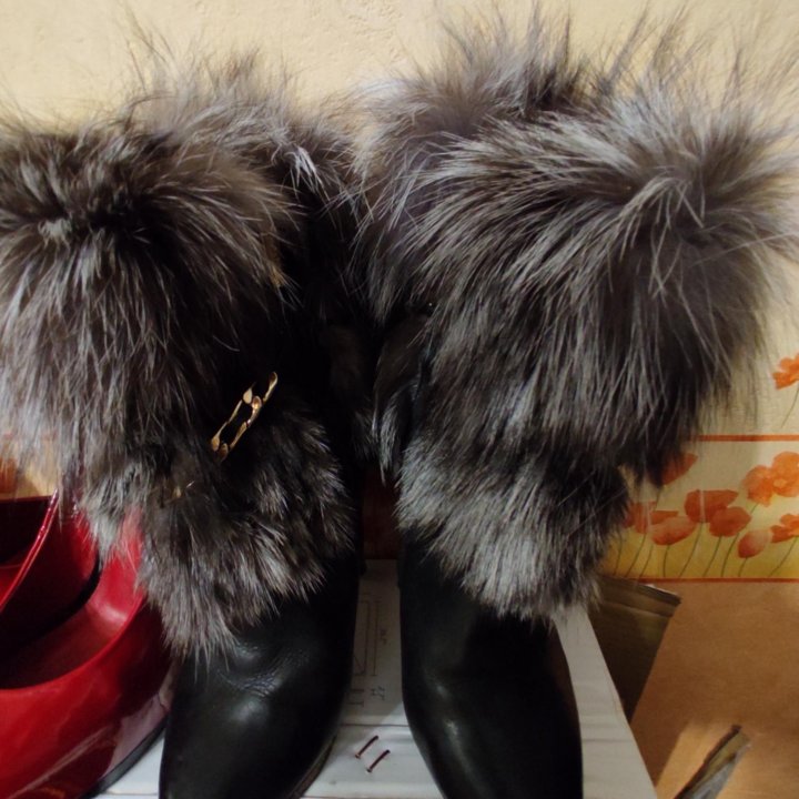 Женская обувь