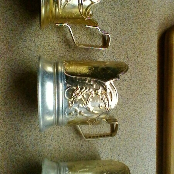 Подстаканик.