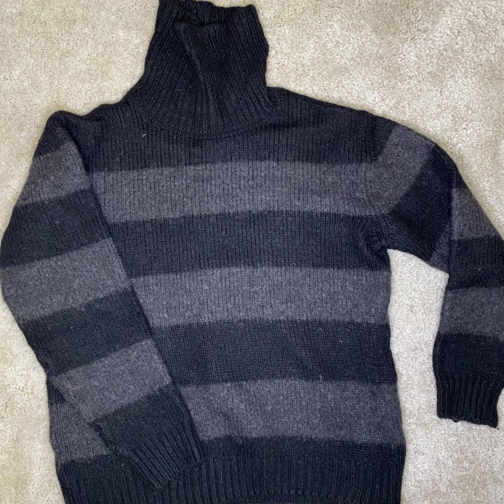 Свитер мужской