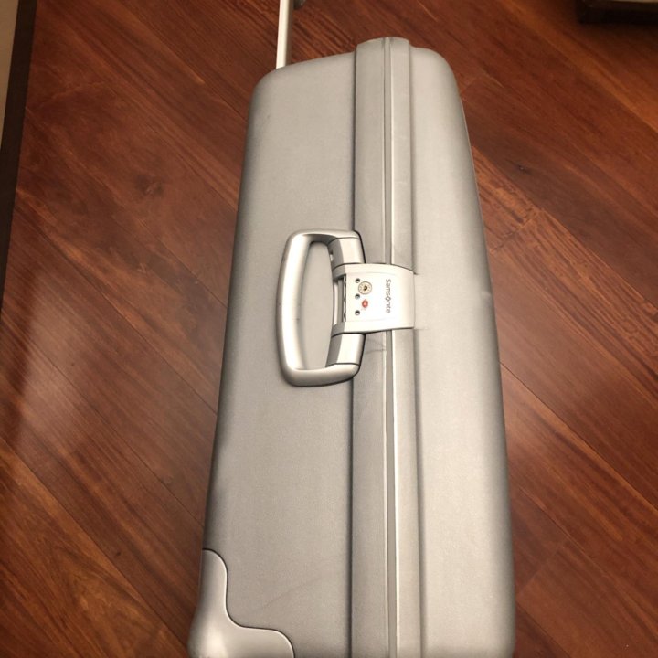 Чемодан Samsonite Spinner