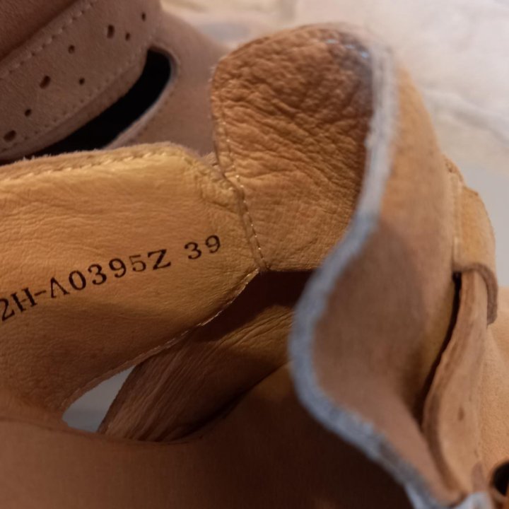 Сабо Andglio Savalini