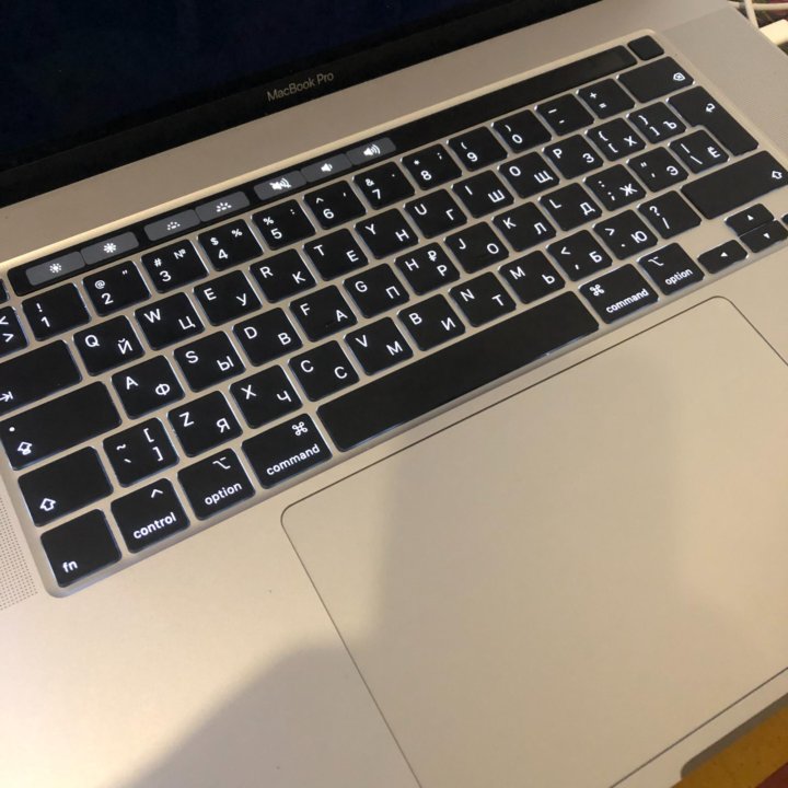 MacBook Pro 16