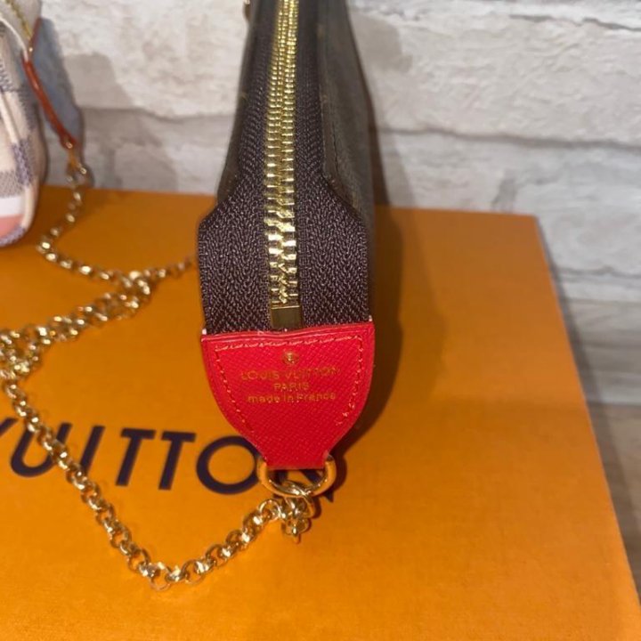 Louis Vuitton mini