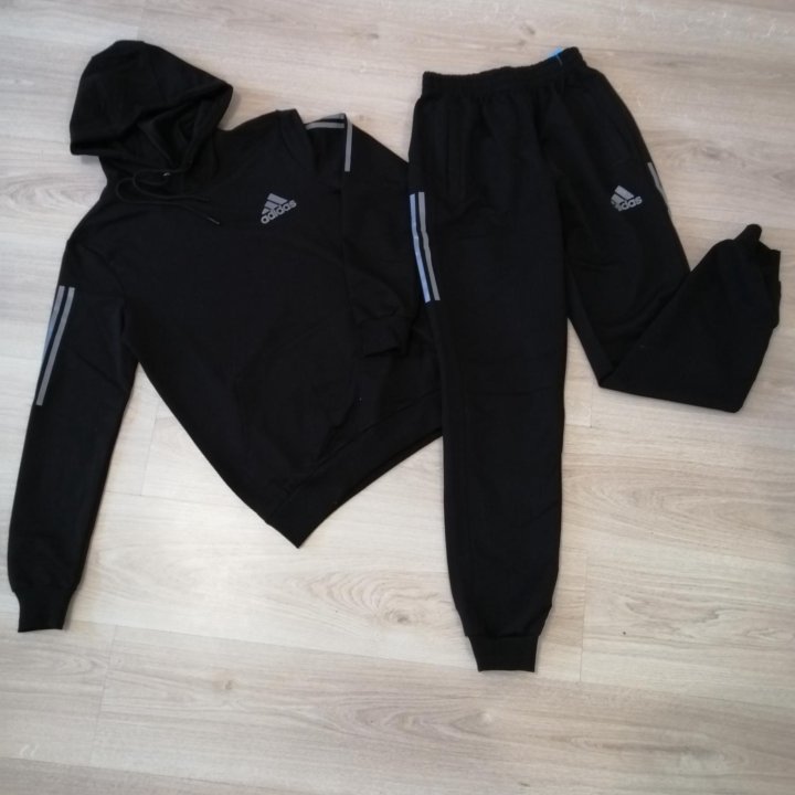 Новый спортивный костюм Adidas р.46