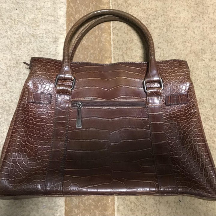 Сумка кожаная