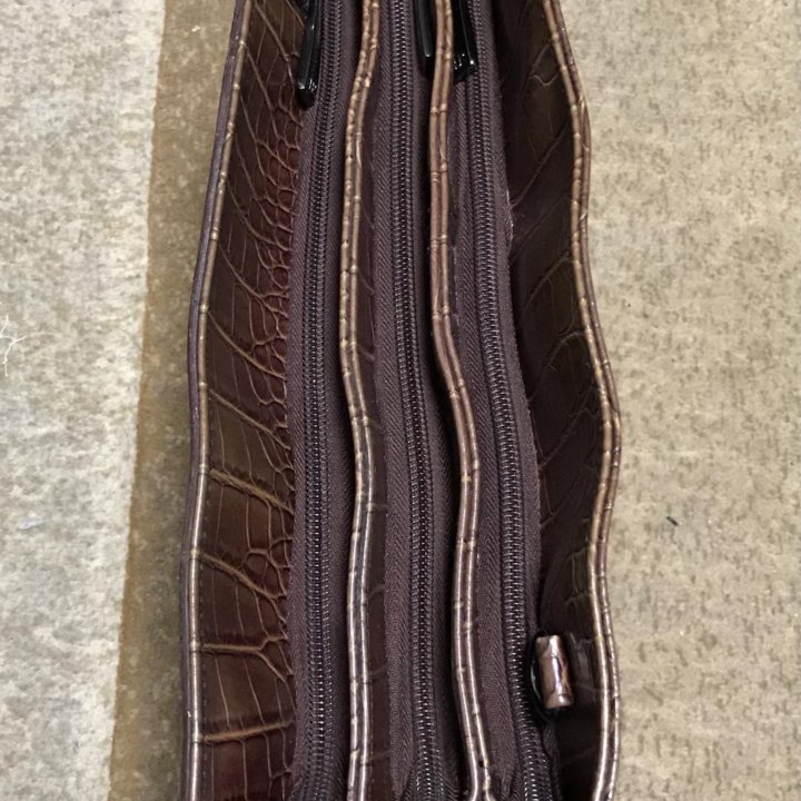 Сумка кожаная