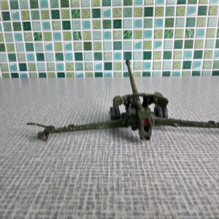 Пушка металлическая