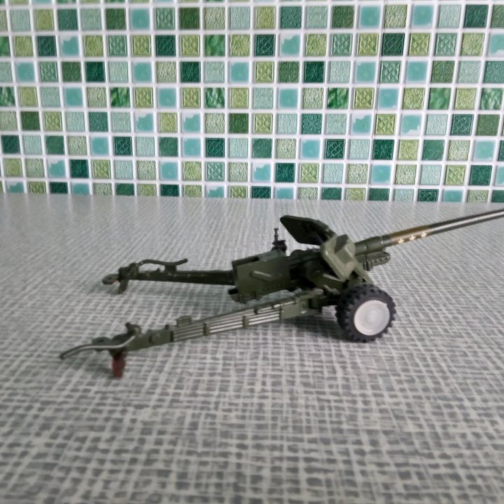 Пушка металлическая