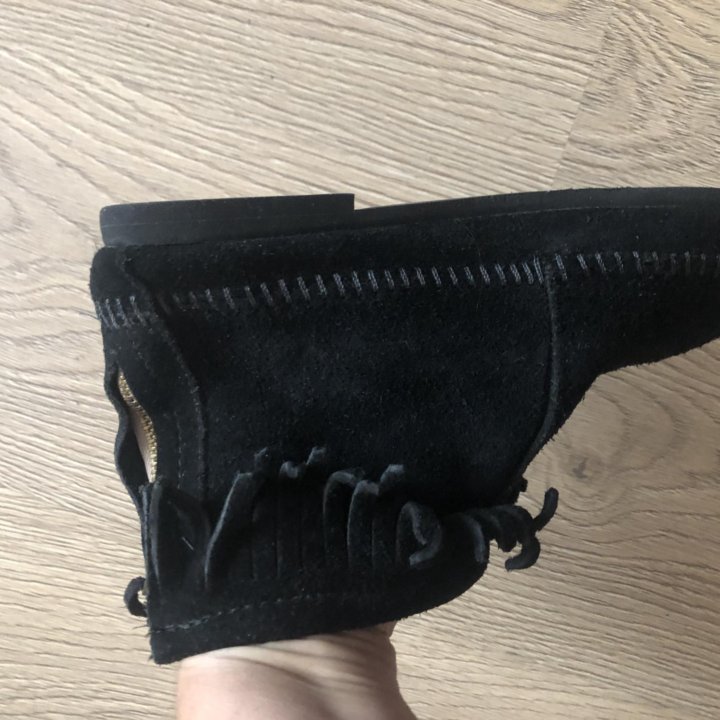 Ботинки 36, Office