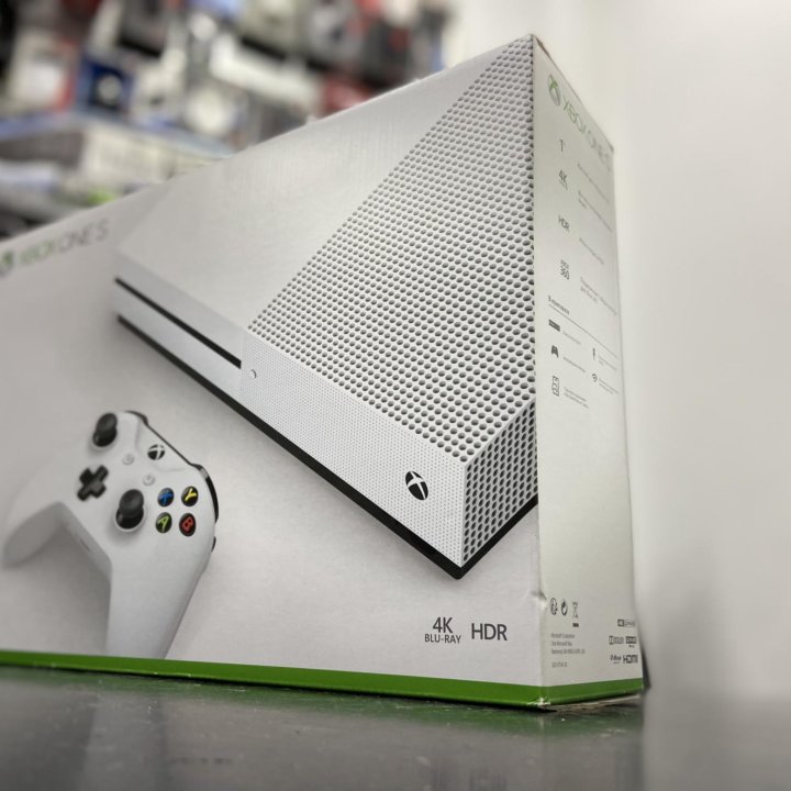 Xbox One S 1TB В идеальном состоянии