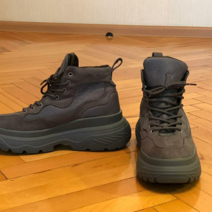 Ботинки женские