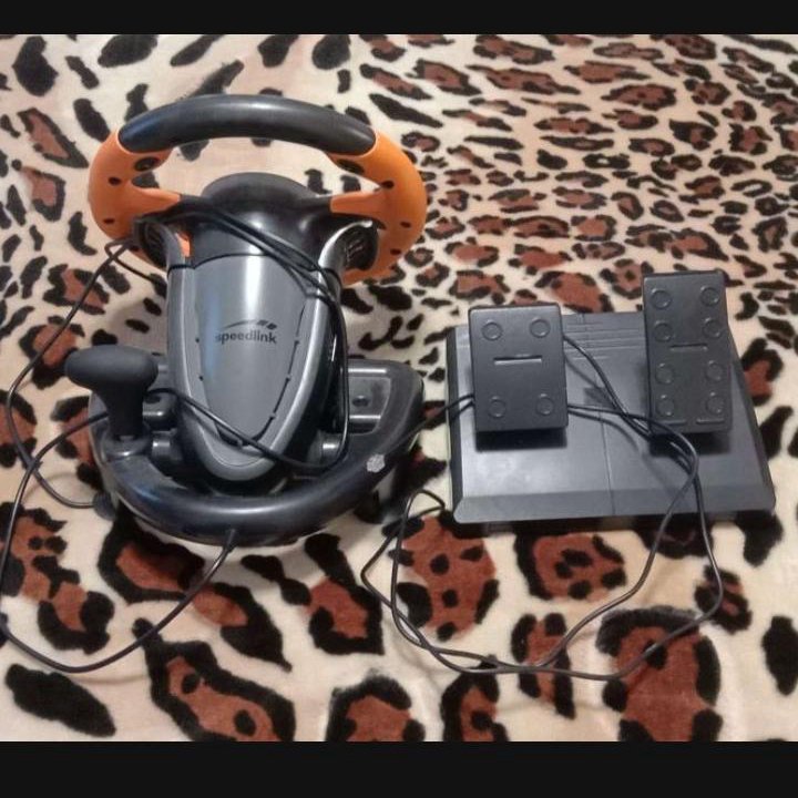 Игровой руль