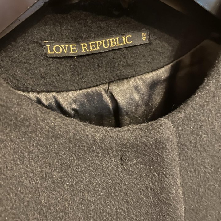 Пальто новое Love Republik